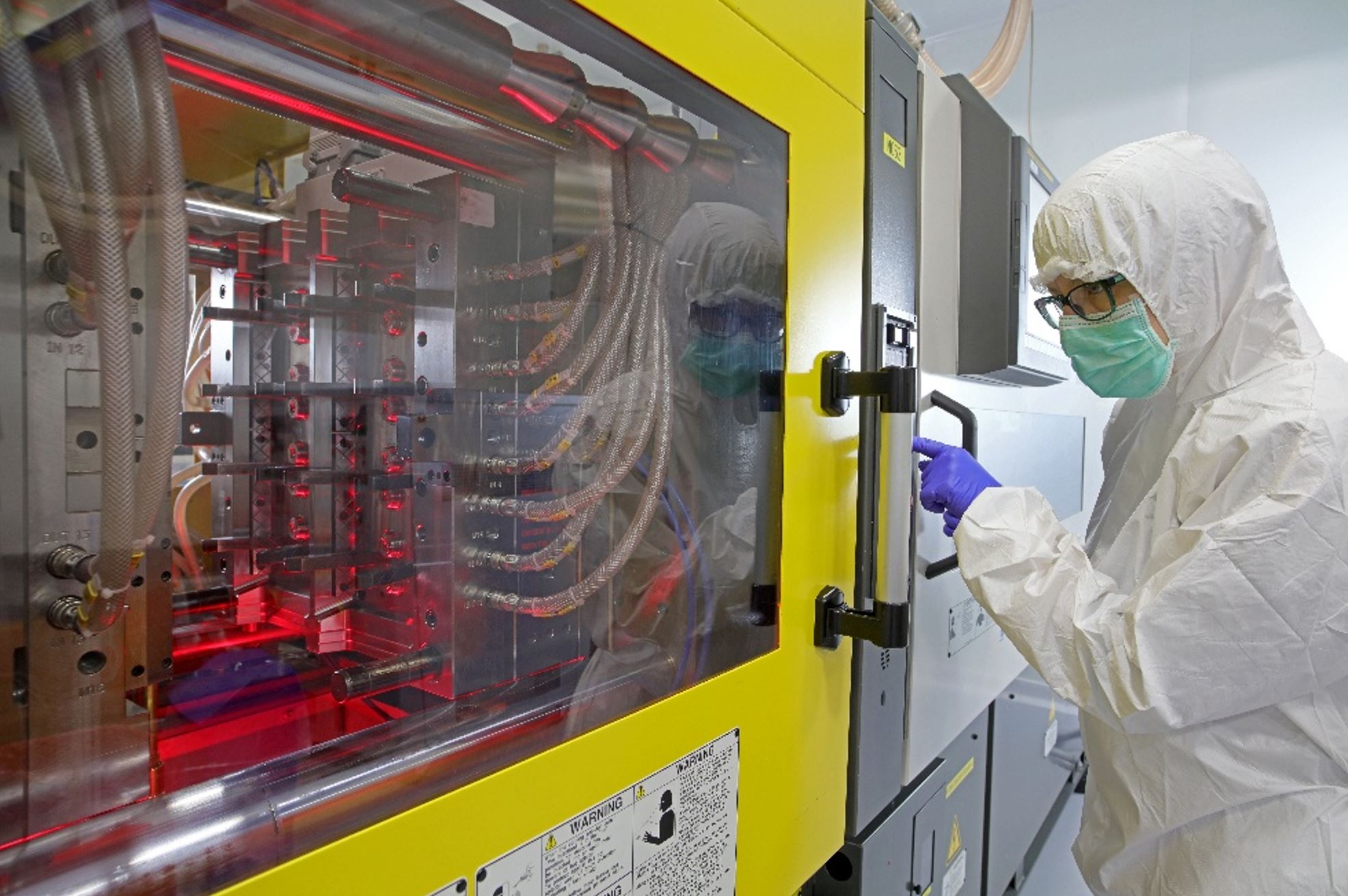 FANUC-%D7%94%D7%96%D7%A8%D7%A7%D7%94-%D7%91%D7%97%D7%93%D7%A8-%D7%A0%D7%A7%D7%99